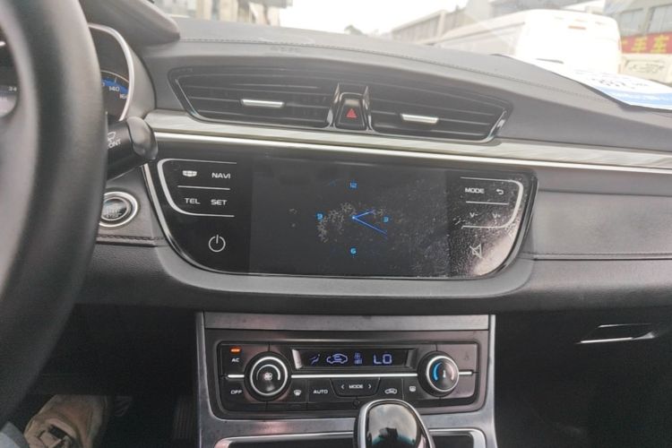 GEELY Emgrand 2020 car image #13