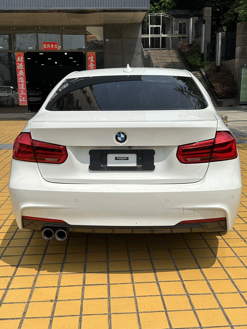 BMW 3 Series 2019 #8 BMW 3 Series 2019 car image #8
