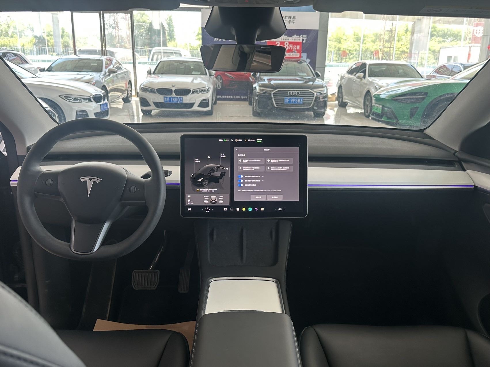 Tesla Model Y 2024 #6 Tesla Model Y 2024 immagine di auto #6