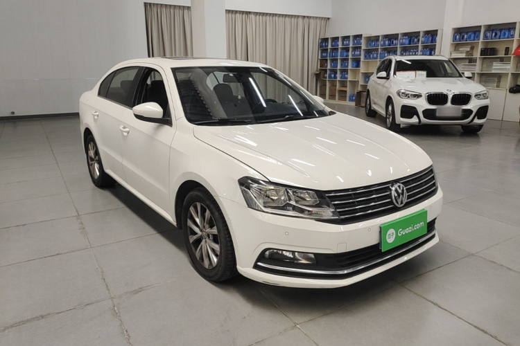 Volkswagen Lavida 2018 car image #4