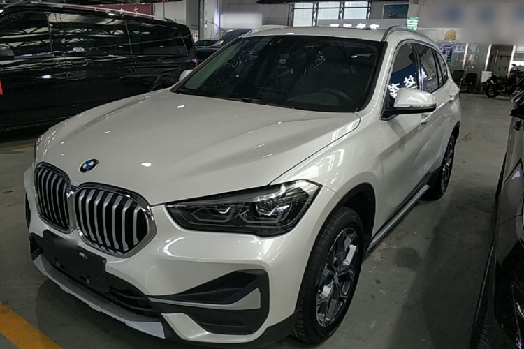 BMW X1 2020 car image #2