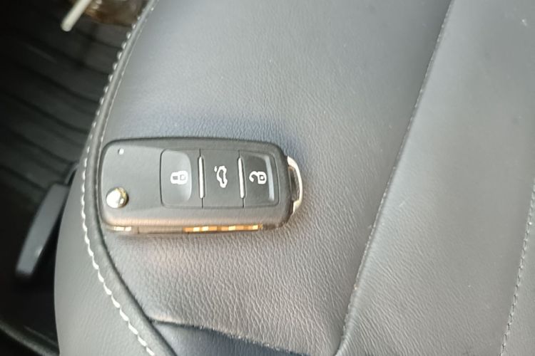 Volkswagen Lavida 2017 #9 Volkswagen Lavida 2017 car image #9