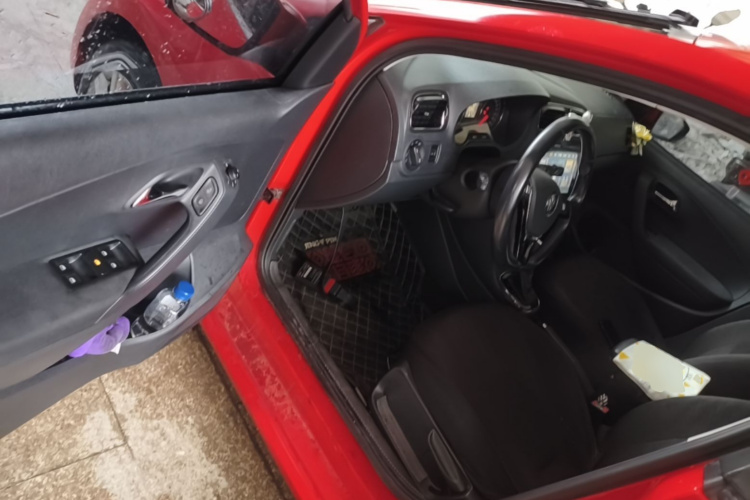 Volkswagen Polo 2017 #16 Volkswagen Polo 2017 car image #16