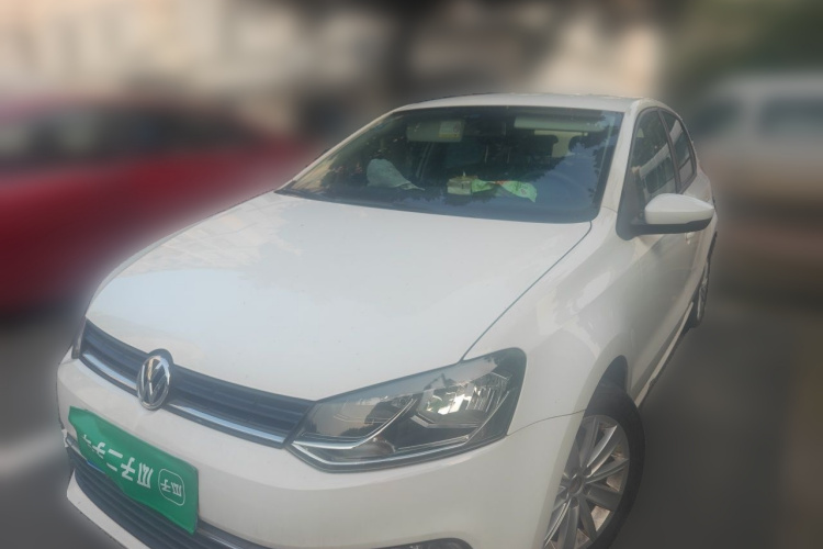 Volkswagen Polo 2016 car image #2