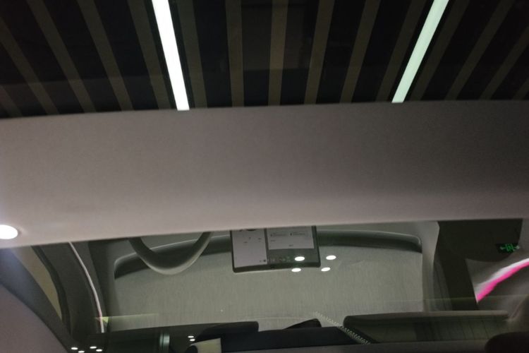 Tesla Model 3 2024 car image #20