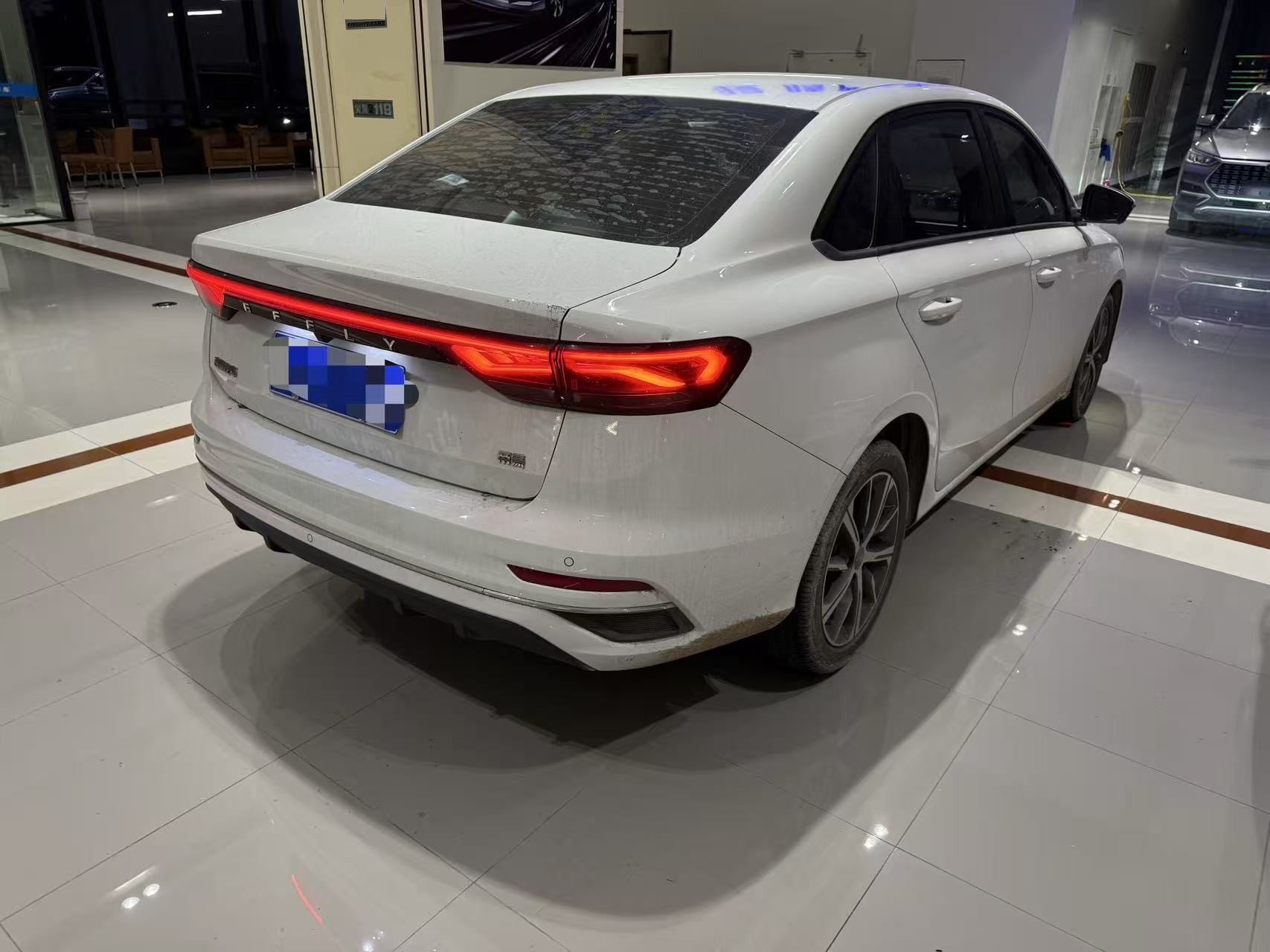 GEELY Emgrand 2021 car image #7