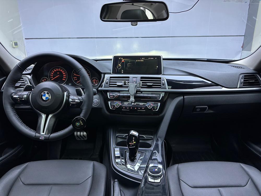 BMW 3 Series 2017 #8 BMW 3 Series 2017 car image #8