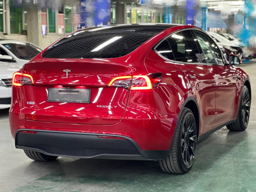 Tesla Model Y 2023 #7 Tesla Model Y 2023 car image #7