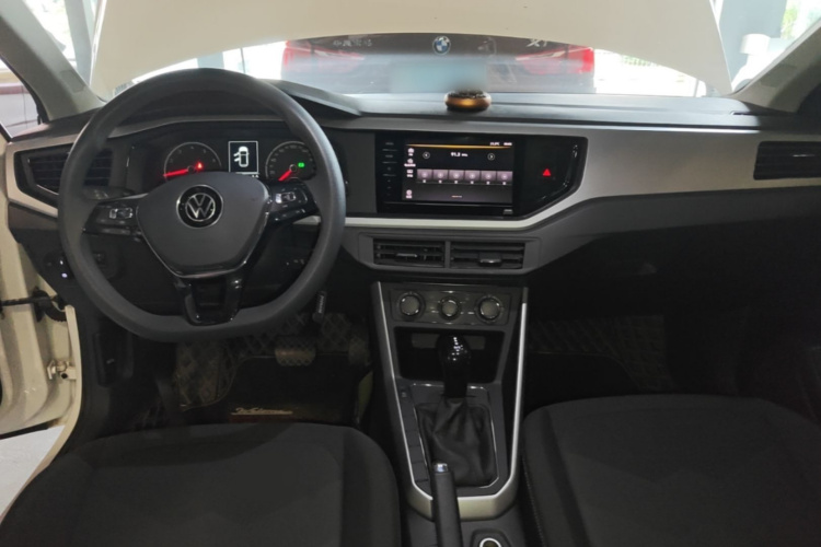 Volkswagen Polo 2021 car image #10