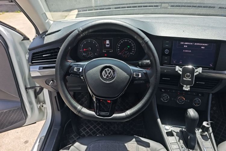Volkswagen Bora 2019 #15 Volkswagen Bora 2019 car image #15
