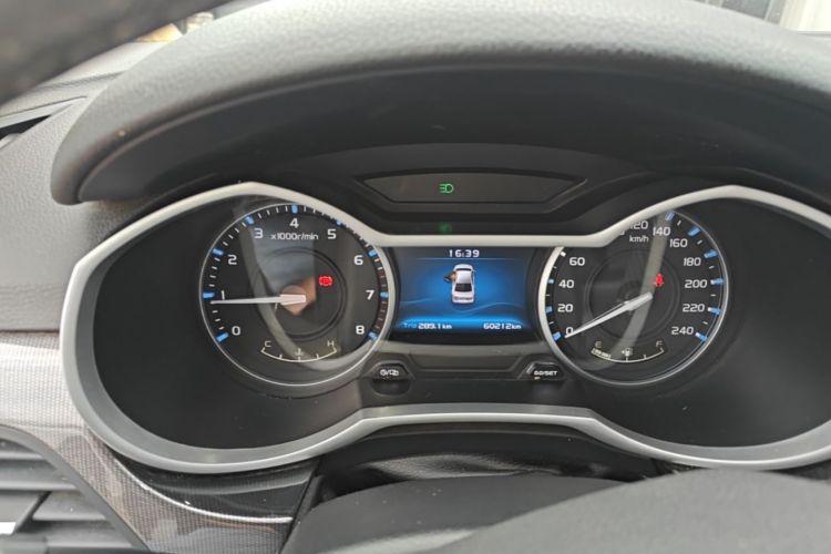 GEELY Emgrand 2017 #12 GEELY Emgrand 2017 car image #12