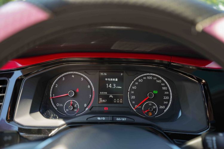 Volkswagen Polo 2020 car image #10