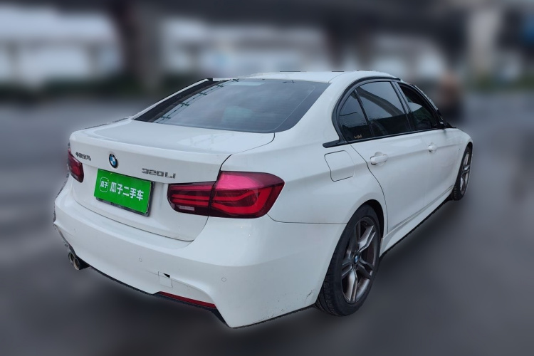 BMW 3 Series 2018 #7 BMW 3 Series 2018 car image #7