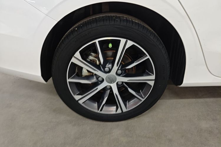 GEELY Emgrand 2021 #10 GEELY Emgrand 2021 car image #10