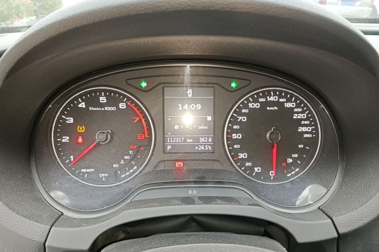 Audi A3 2018 immagine di auto #12