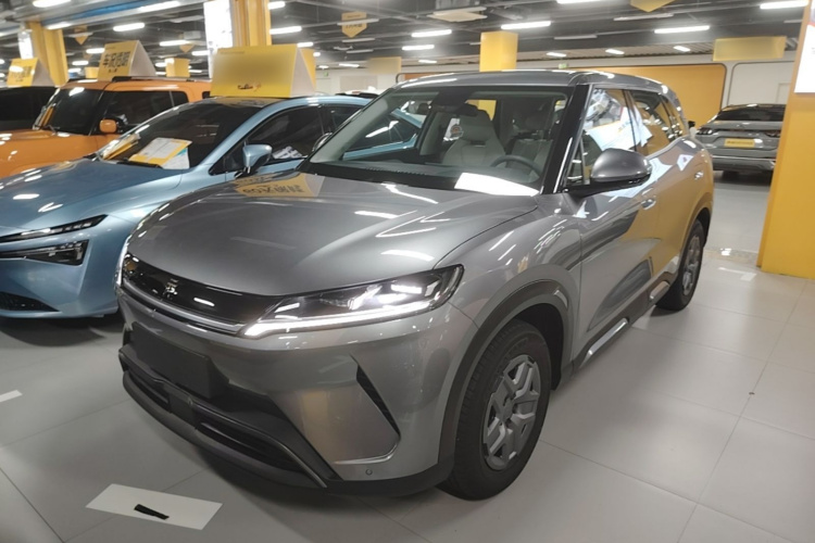 BYD YuanUP 2025 car image #2