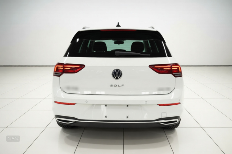 Volkswagen Golf 2023 car image #6