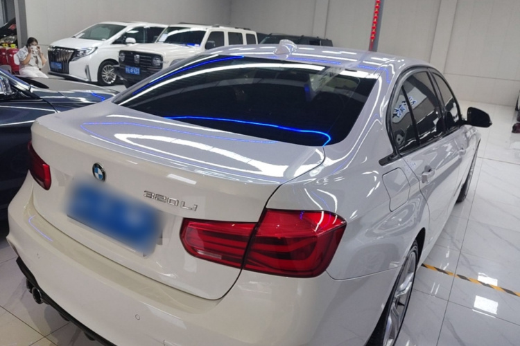 BMW 3 Series 2019 #7 BMW 3 Series 2019 car image #7