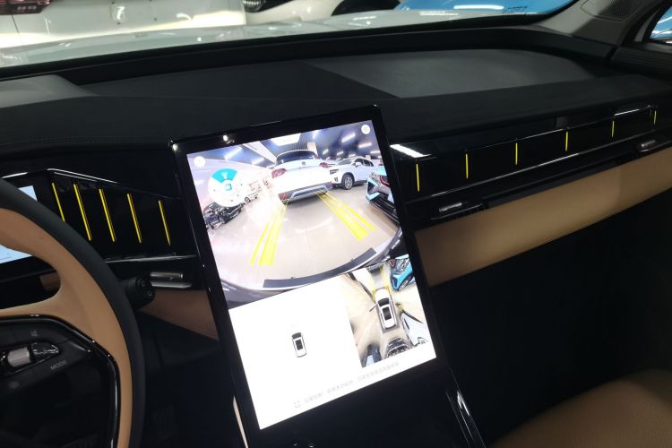 GEELY Boyue L 2023 immagine di auto #13