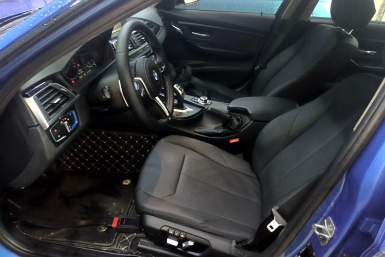 BMW 3 Series 2017 #15 BMW 3 Series 2017 car image #15