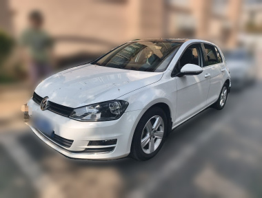 Volkswagen Golf 2015 car image 