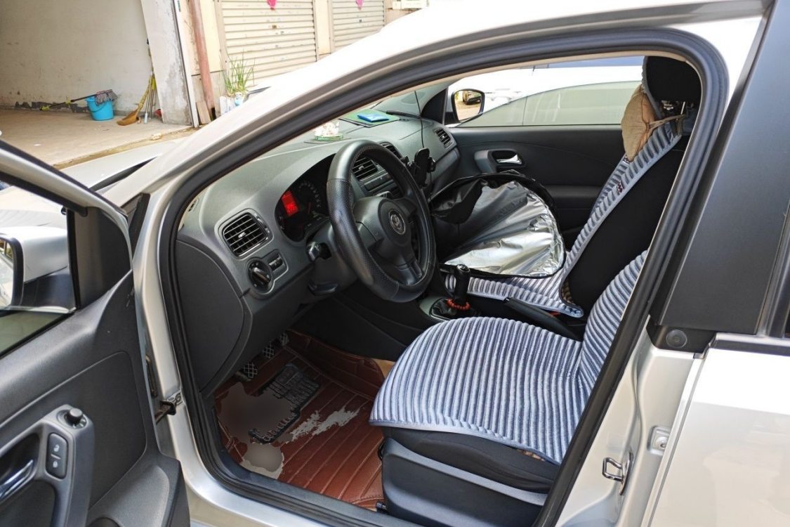 Volkswagen Polo 2013 car image #23