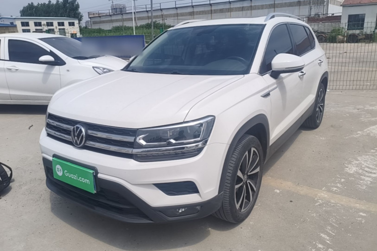 Volkswagen Tharu 2020 car image #2
