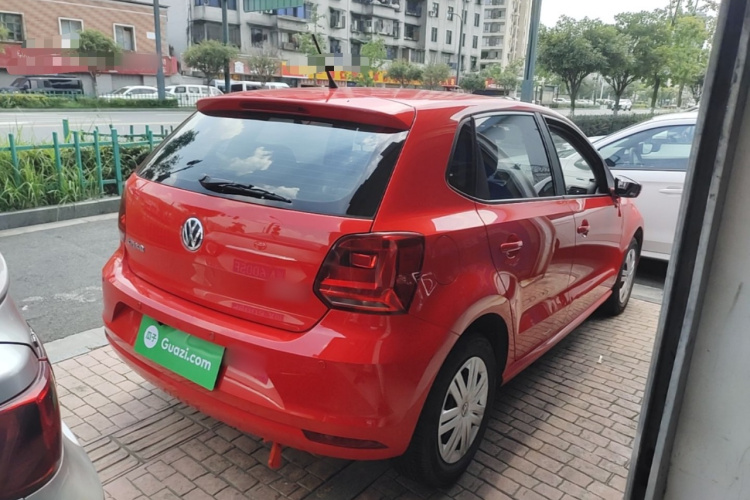 Volkswagen Polo 2017 car image #7
