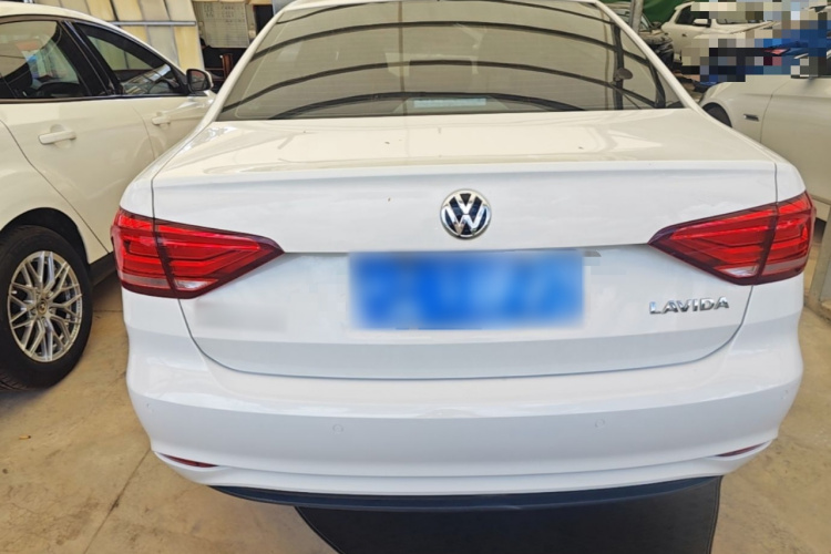 Volkswagen Lavida 2022 car image #6