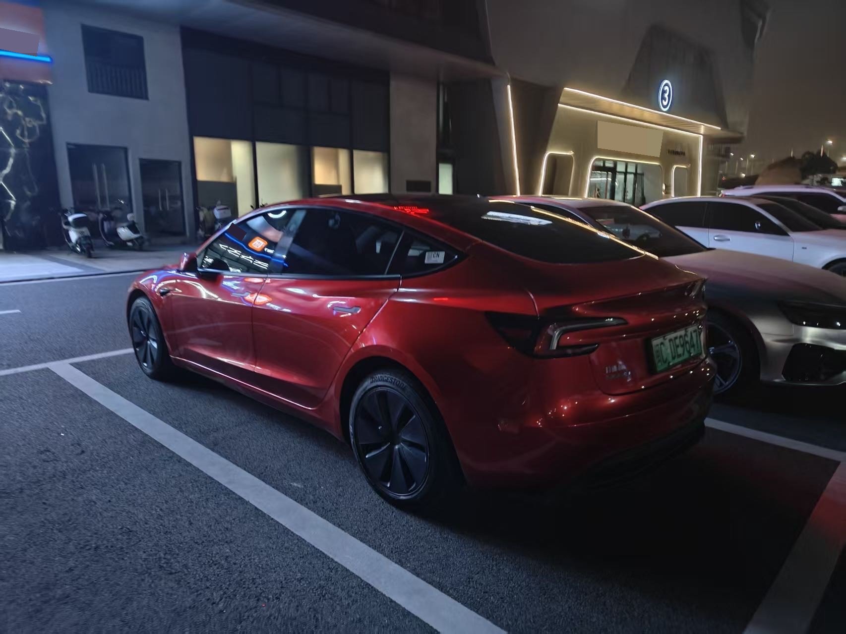 Tesla Model 3 2025 صورة سيارة #5