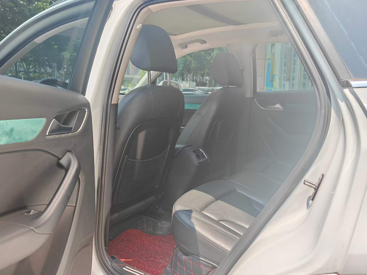 Audi Q3 2014 immagine di auto #8