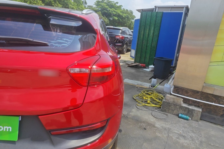 GEELY Emgrand GS 2018 car image #8