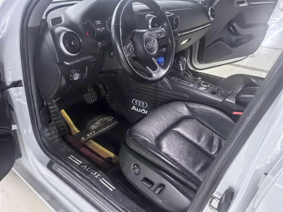 Audi A3 2018 car image #7
