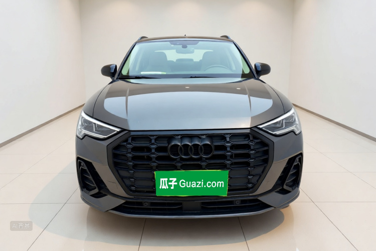 Audi Q3 2020 car image #3