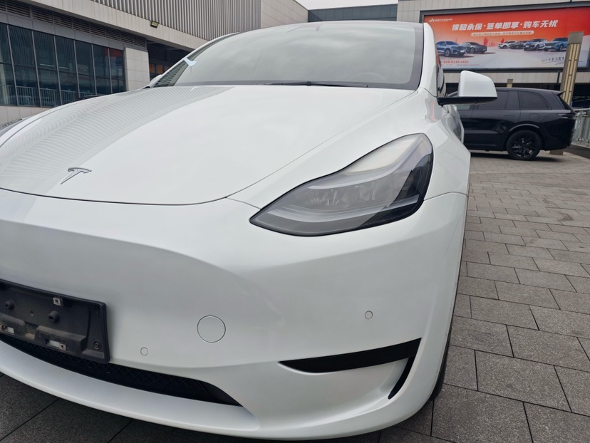 Tesla Model Y 2022 #3 Tesla Model Y 2022 car image #3