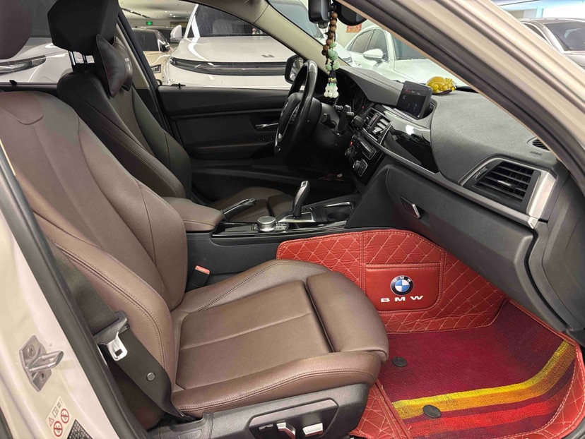 BMW 3 Series 2019 #6 BMW 3 Series 2019 car image #6