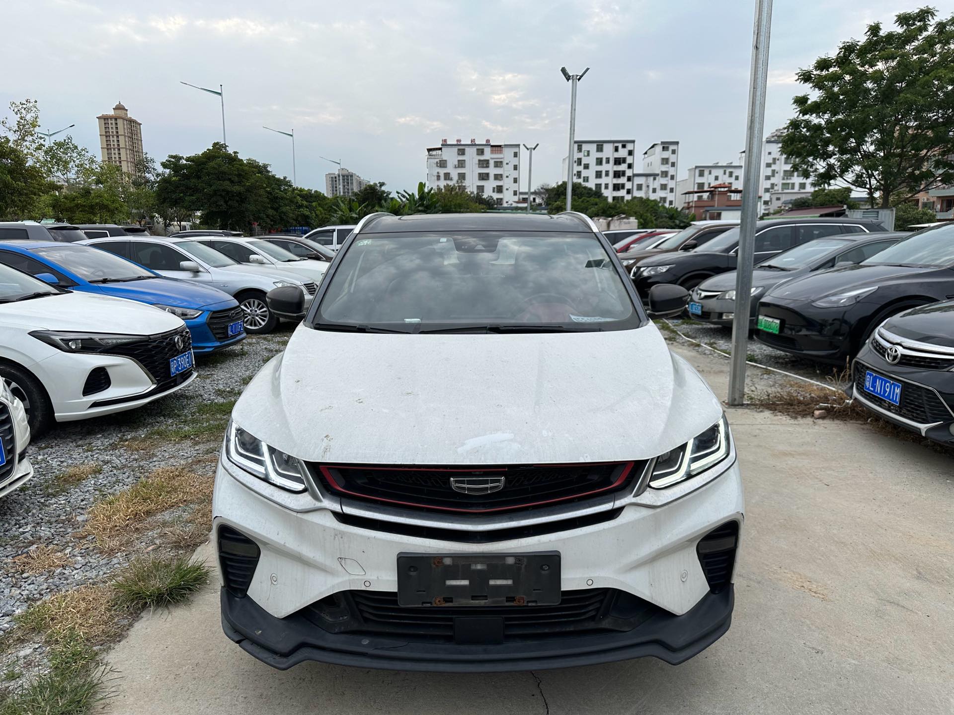 GEELY Coolray 2019 car image #3
