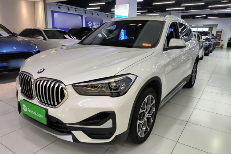 BMW X1 2021 car image #2