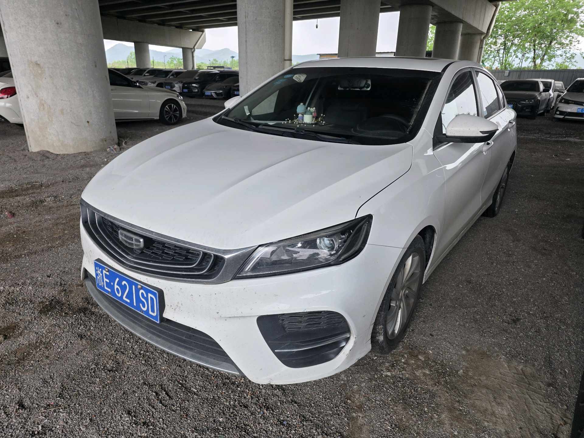 GEELY Binray 2020 car image 