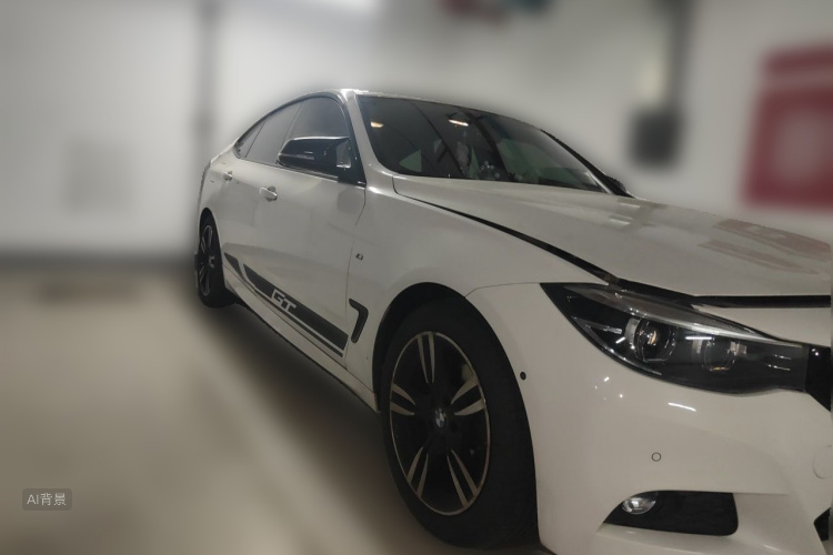 BMW 3 Series GT 2018 immagine di auto #4