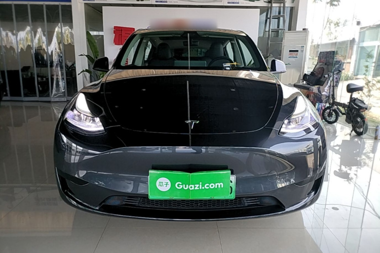 Tesla Model Y 2024 car image #3