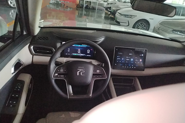 BYD YuanUP 2024 car image #11