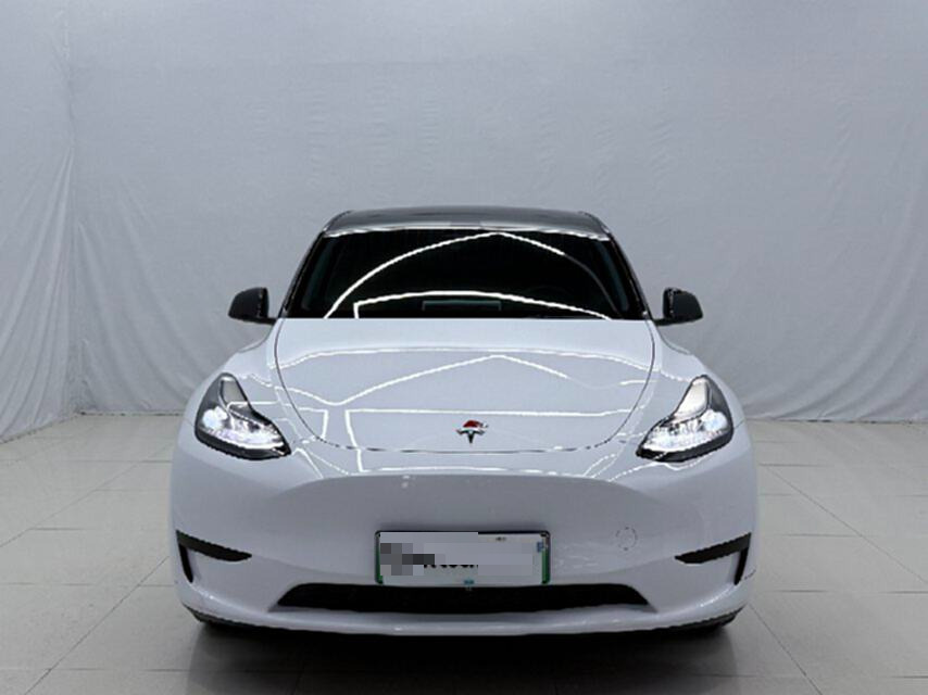 Tesla Model Y 2024 #4 Tesla Model Y 2024 car image #4