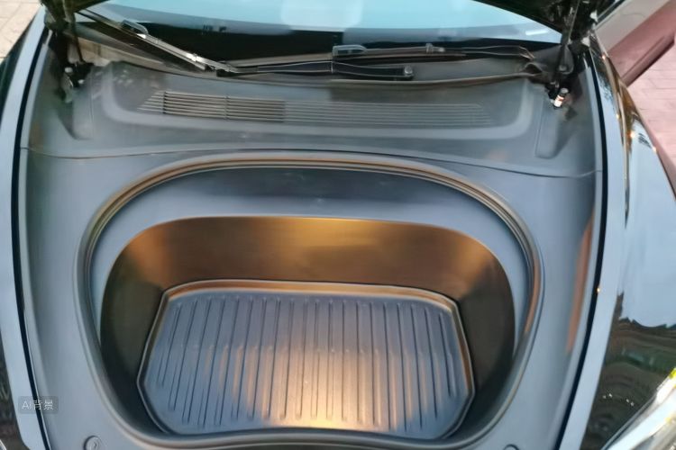 Tesla Model 3 2025 car image #22