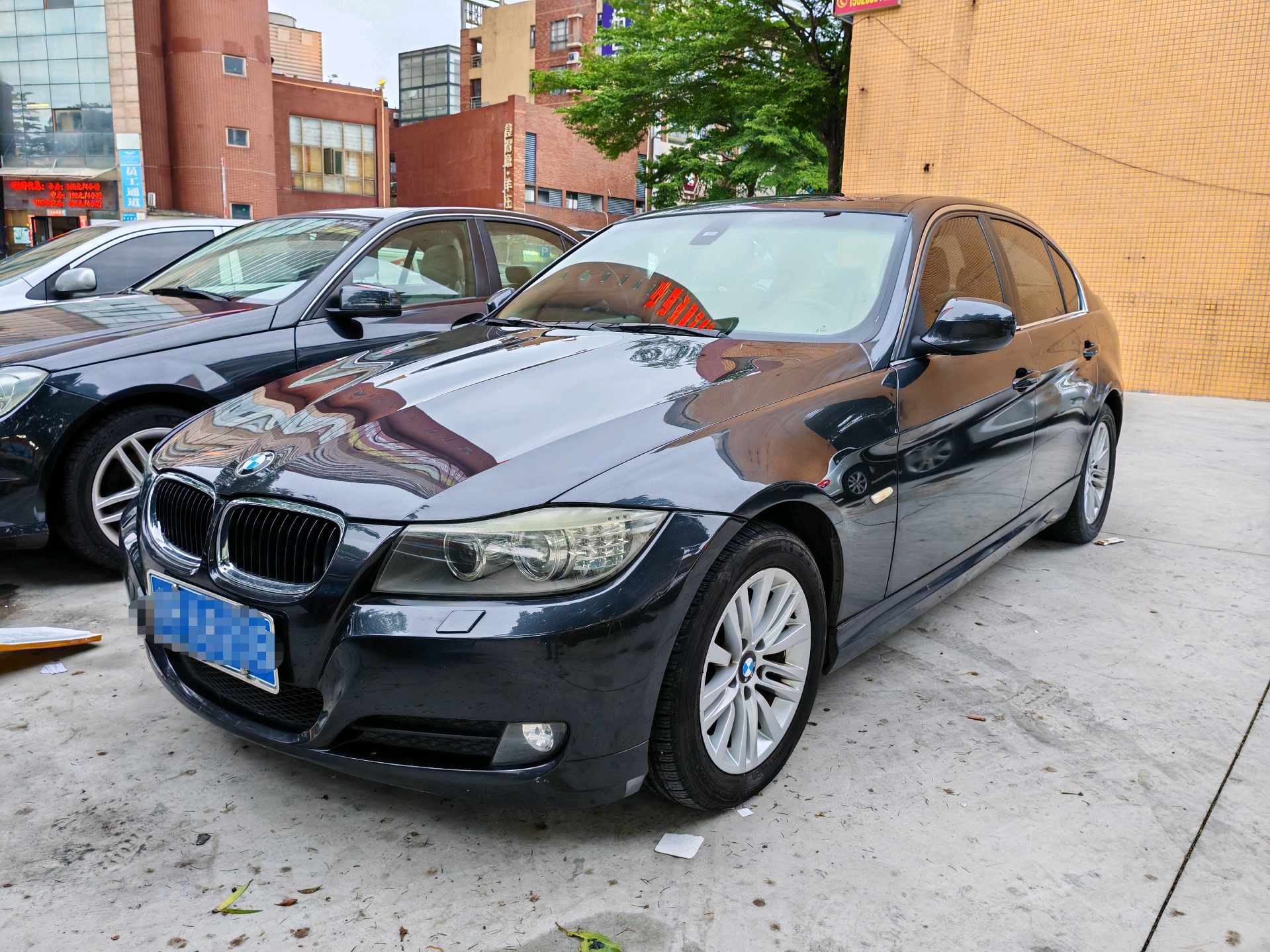 BMW 3 Series 2012 car image 