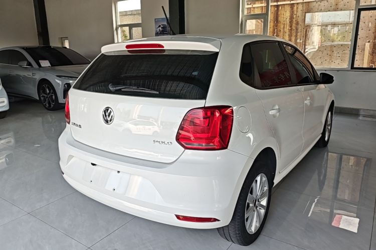 Volkswagen Polo 2017 car image #7
