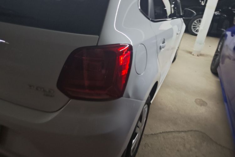 Volkswagen Polo 2019 car image #8
