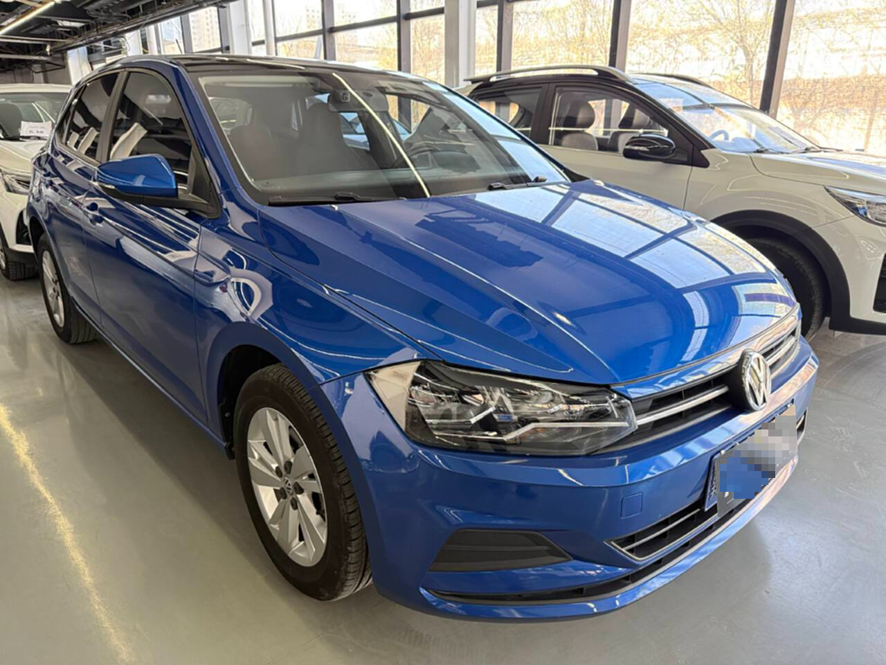 Volkswagen Polo 2019 car image #5
