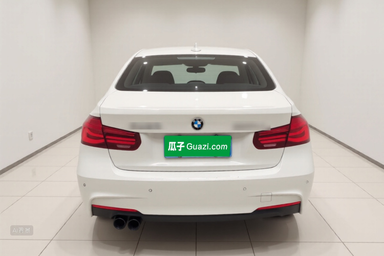 BMW 3 Series 2018 car image #6