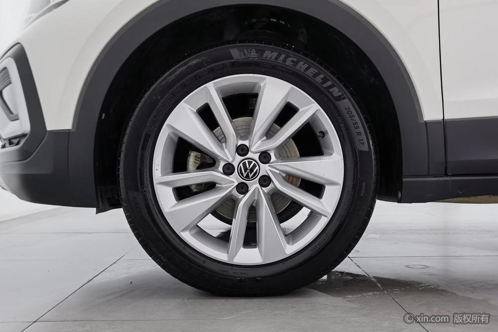 Volkswagen T-Cross 2021 #8 Volkswagen T-Cross 2021 car image #8